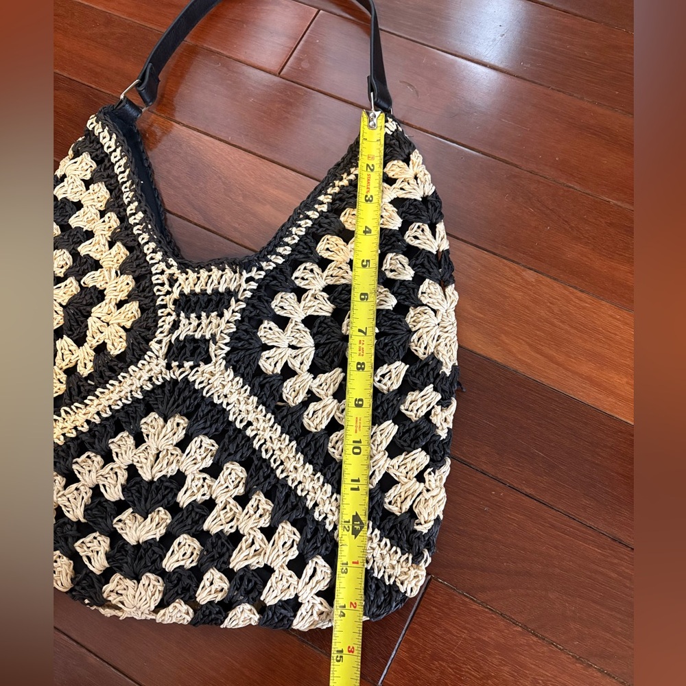 Handmade Black & Cream Crochet Straw Shoulder Bag - Picture 3 of 4